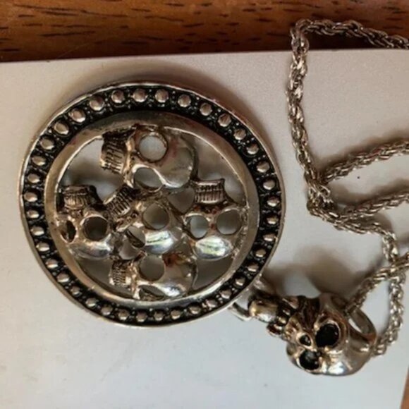 Vintage Skull and Medallion Necklace (Mens Listing) - Picture 3 of 6